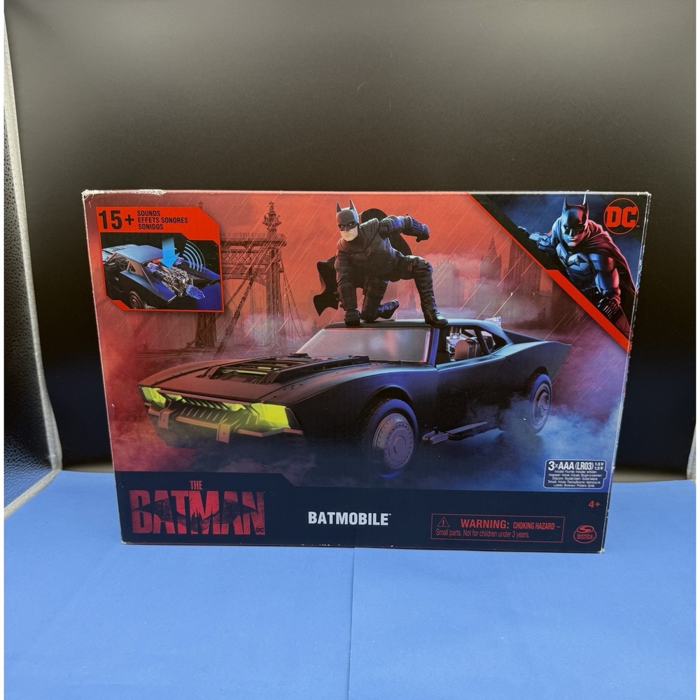 The Batman Movie Batmobile 4" Batman Figure Lights & Sounds DC Comics NEW